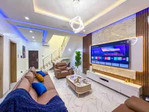Luxury 3bedroom Apartment