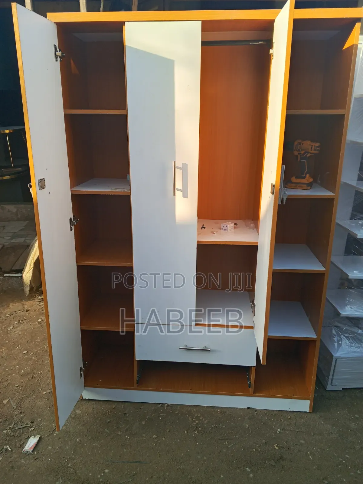 Waldrobe 5 by 6fit
