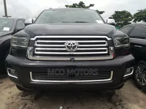 Toyota Sequoia Platinum 4dr SUV 4WD (5.7L 8cyl 6A) 2015 Black