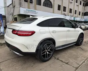 Mercedes-Benz GLE-Class 2016 White