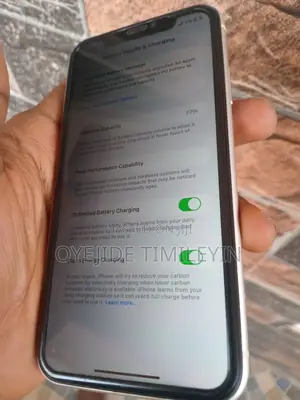 Apple iPhone 11 64 GB White
