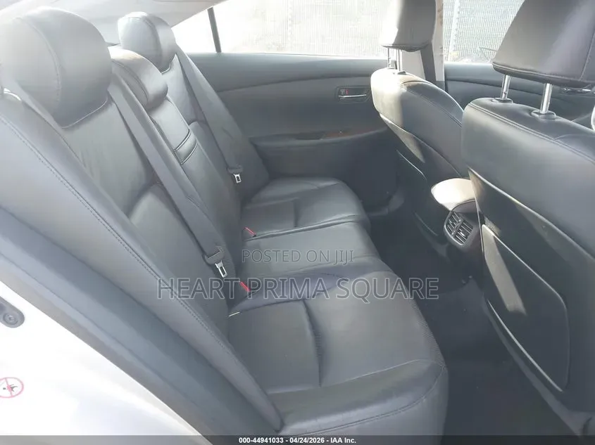 Lexus ES 350 2010 Silver