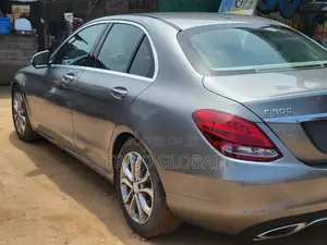 Mercedes-Benz C300 Base 4dr RWD Sedan (2.0L 4cyl 7A) 2015 Gray