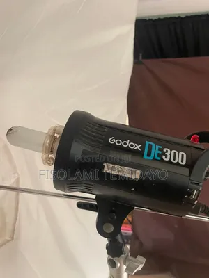 Godox De300