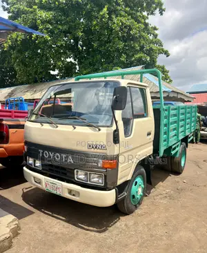 Toyota Dyna 200 Newly Registered Petrol Engine