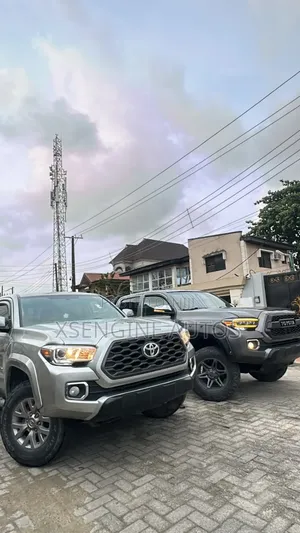 Toyota Tacoma SR5 2017 Silver