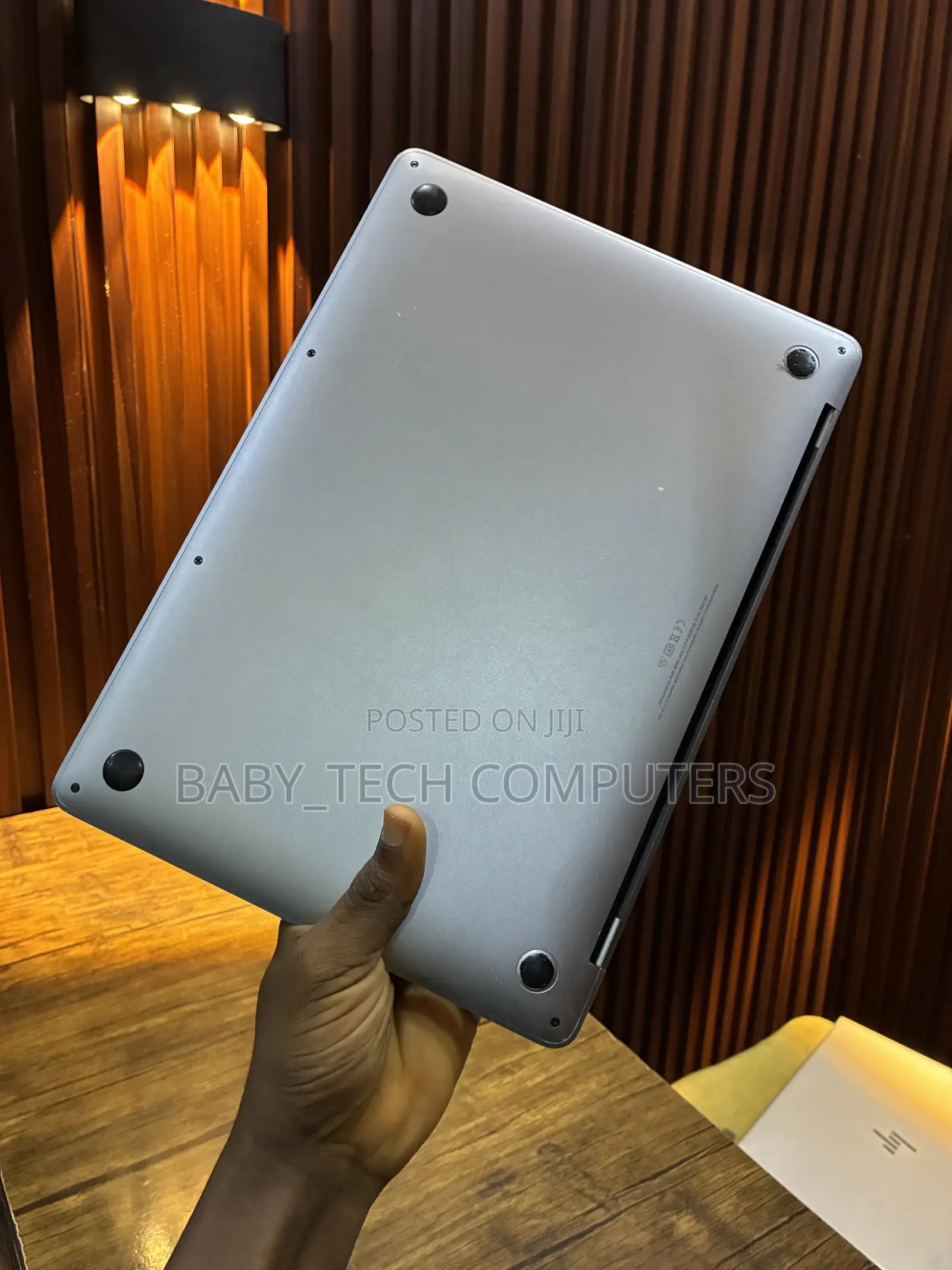Laptop Apple MacBook Pro 2020 8GB Intel Core i5 SSD 256GB