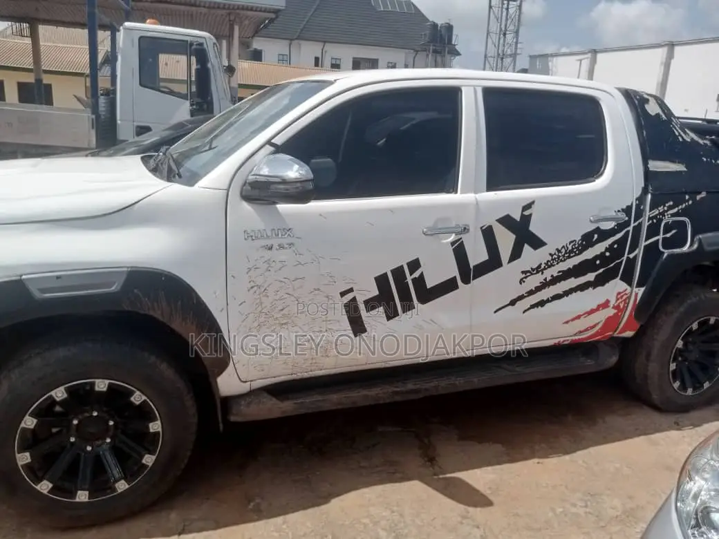 Toyota Hilux 2022
