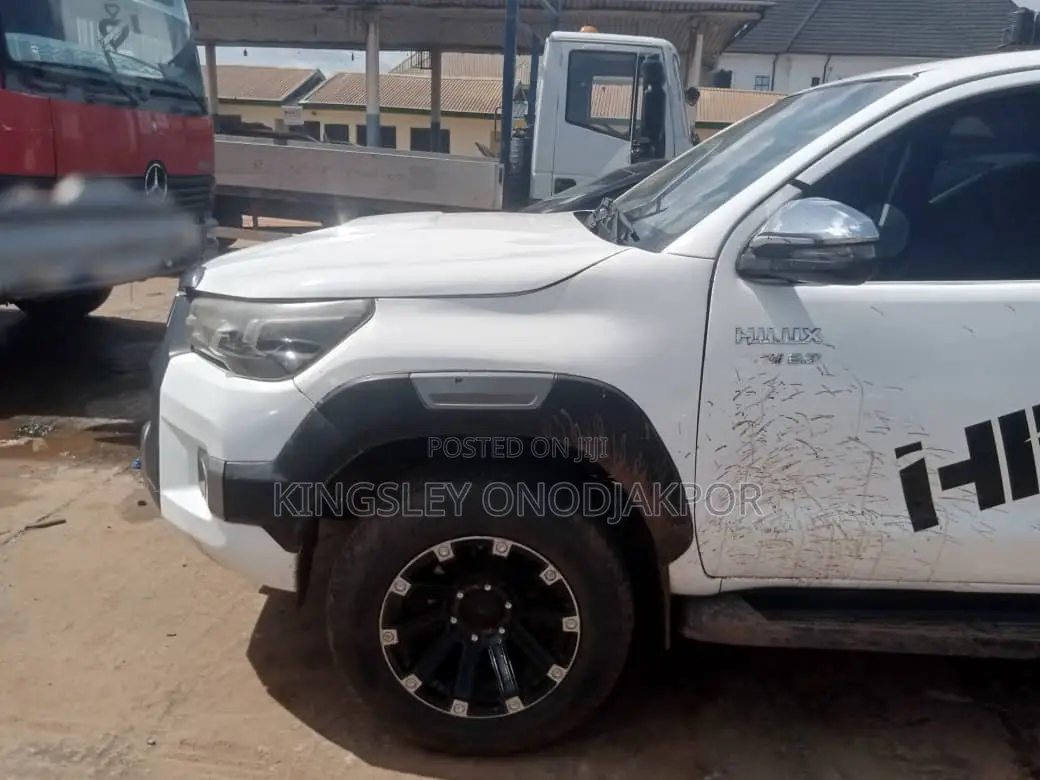 Toyota Hilux 2022