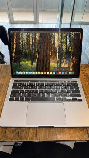 Laptop Apple MacBook Pro 2020 8GB Intel Core i5 SSD 256GB