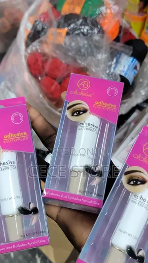 Eyelashes Glue