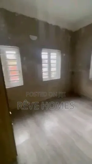 2bdrm Block of Flats in Fadeyi for rent