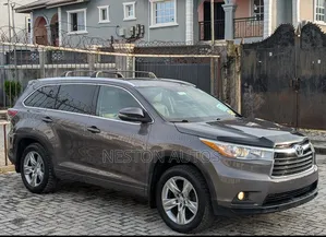 Toyota Highlander 2015 Gray