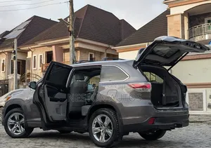 Toyota Highlander 2015 Gray