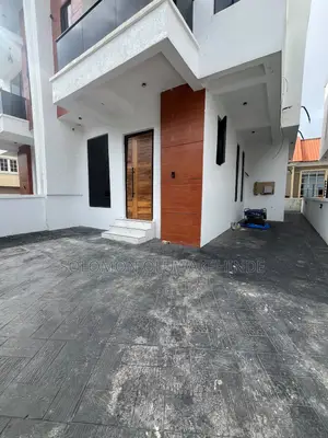 4bdrm Duplex in Sangotedo for sale