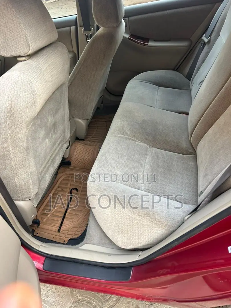 Toyota Corolla 2004 Red