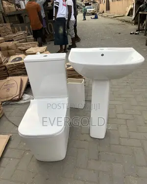 Master Mini Set Water Closet Available