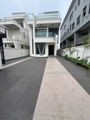5bdrm Duplex in Lekki Phase 1 for sale