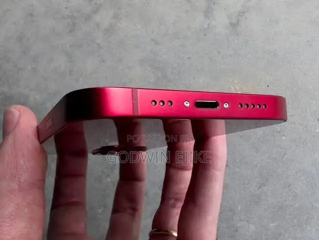 Apple iPhone 13 128 GB Red