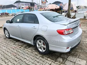 Toyota Corolla 2013 Silver