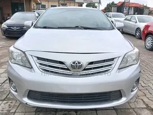 Toyota Corolla 2013 Silver