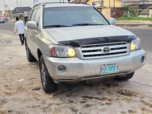Toyota Highlander 2004 Silver