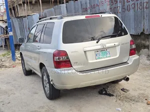 Toyota Highlander 2004 Silver