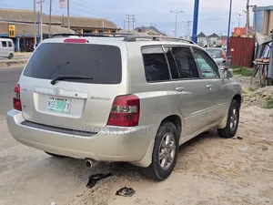 Toyota Highlander 2004 Silver