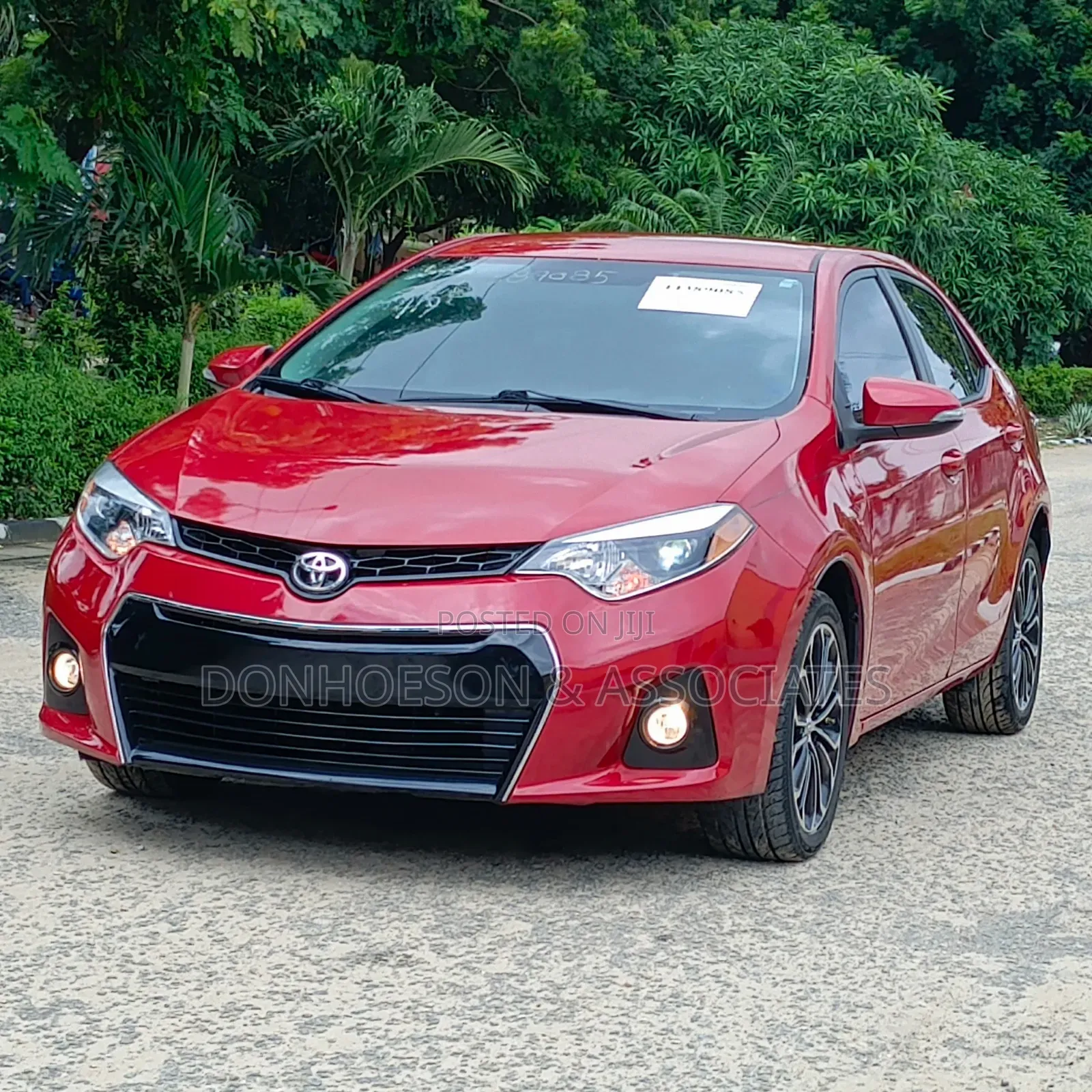 Toyota Corolla 2015 Red