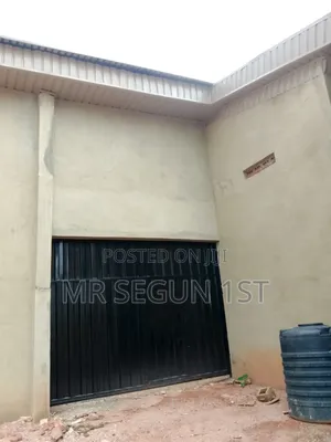 Warehouse to Let