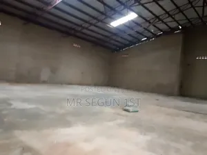 Warehouse to Let