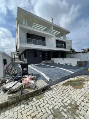 Furnished 5bdrm Duplex in Off Ikate for sale