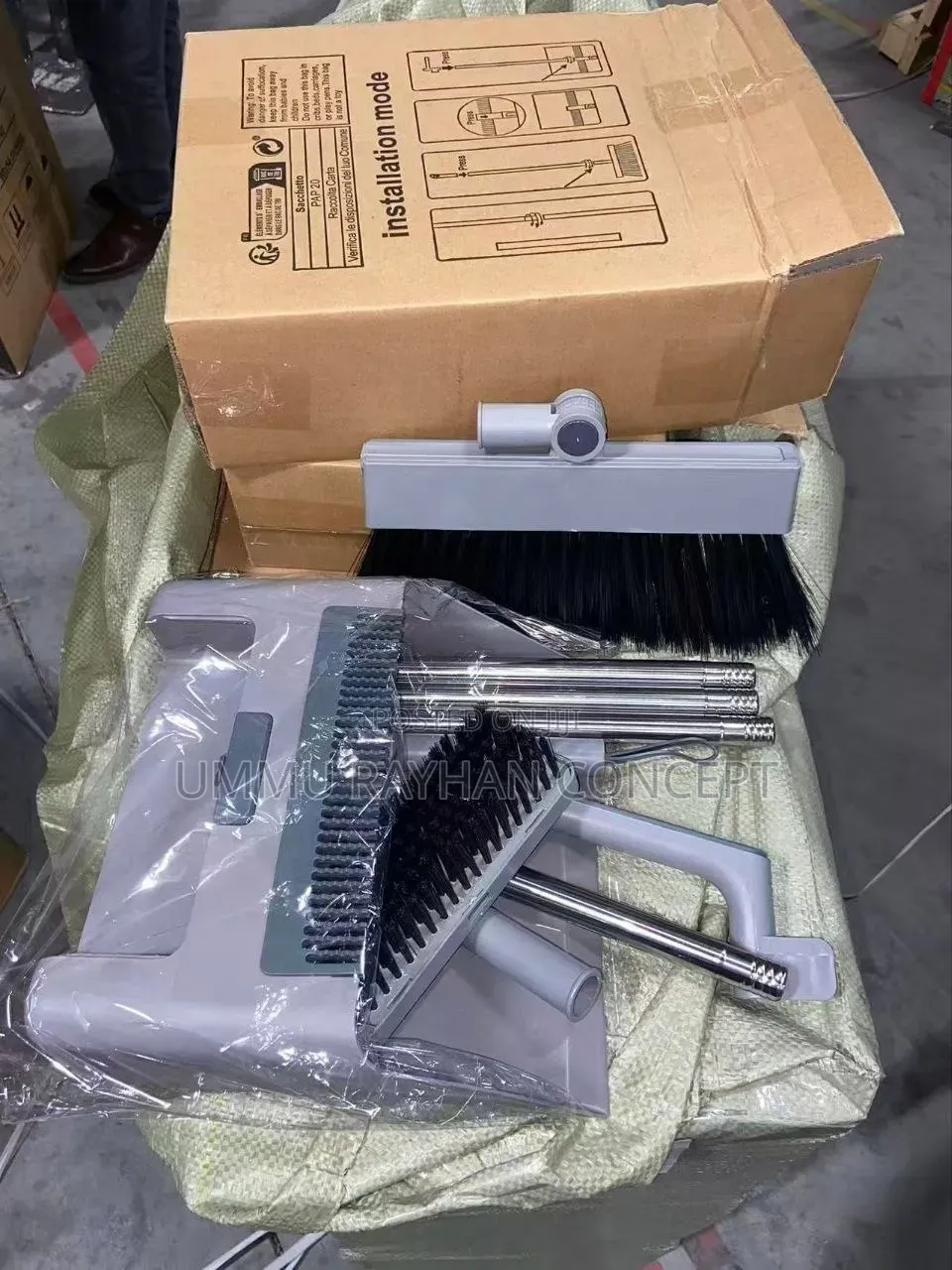 4in1 Brush and Duster Pan Set.