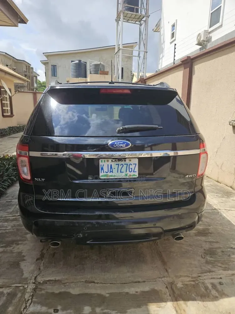 Ford Explorer 2011 Black