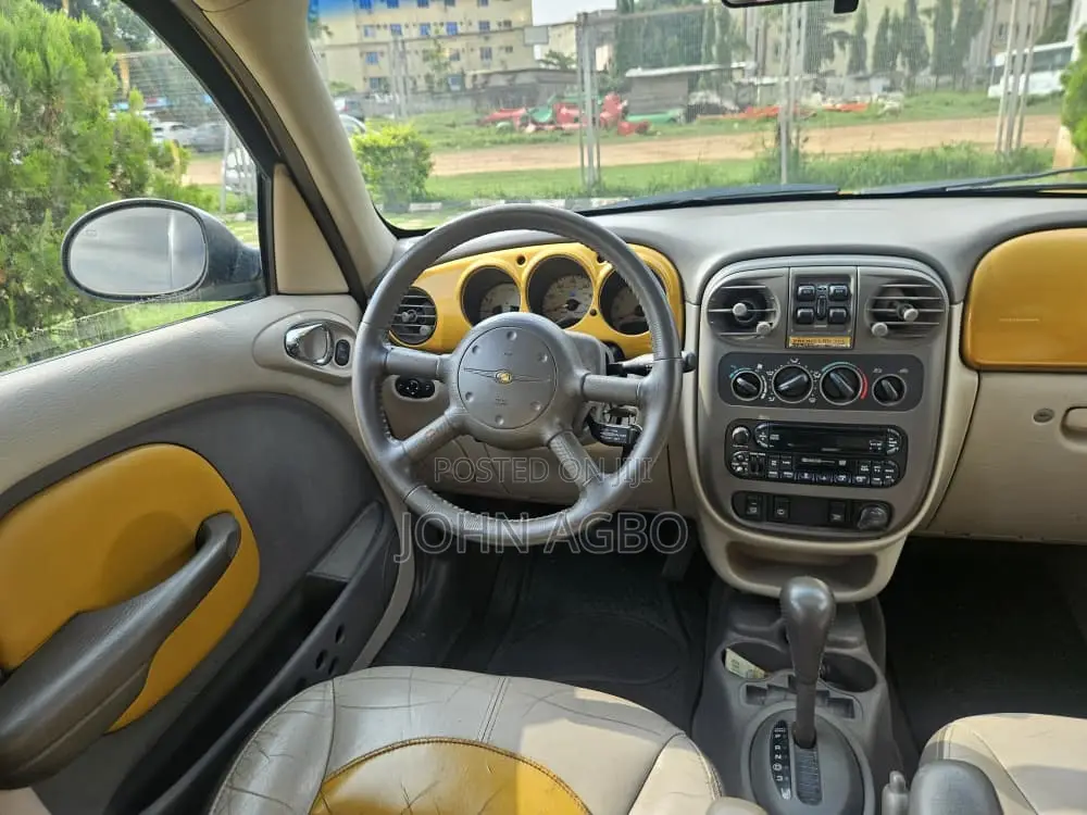 Chrysler PT Cruiser 2002 Gold