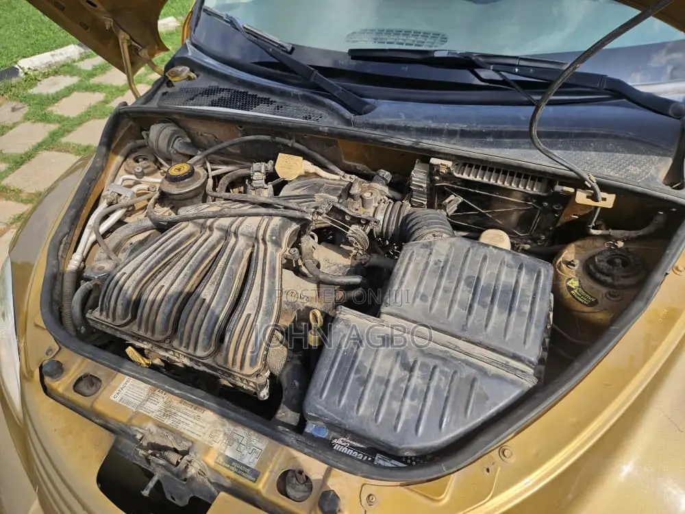 Chrysler PT Cruiser 2002 Gold