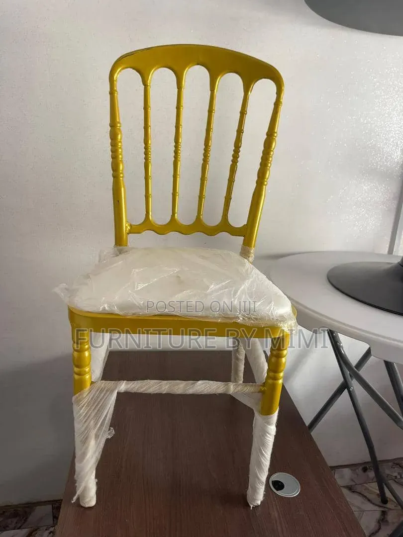 Amber Phoenix Infinity Chairs With White Cushions Event Chairs