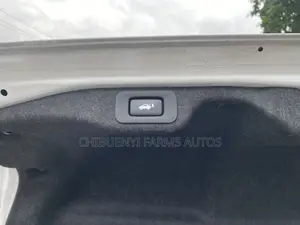 Lexus ES 350 FWD 2017 White