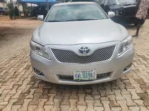 Toyota Camry 2008 Gray