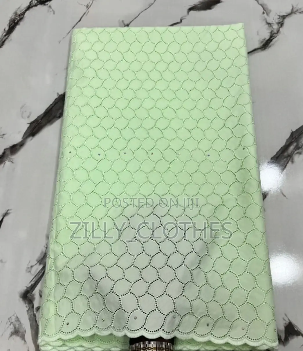 Medium Men Lace
