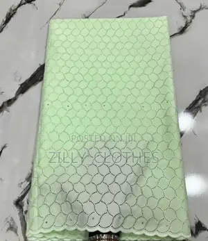 Medium Men Lace