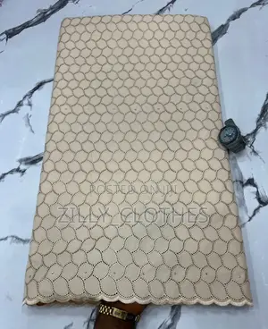 Medium Men Lace