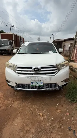 Toyota Highlander 2011 White