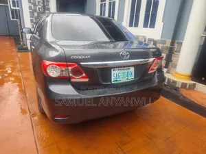 Toyota Corolla 2012 Gray