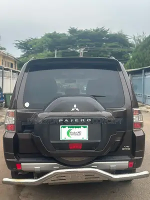 Mitsubishi Pajero 2020 Gray