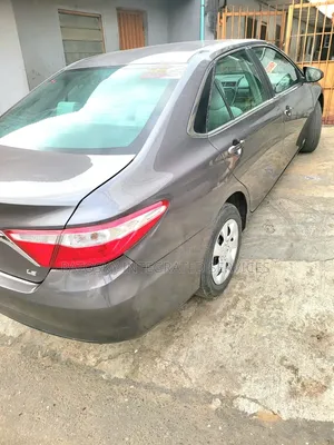 Toyota Camry 2016 Gray