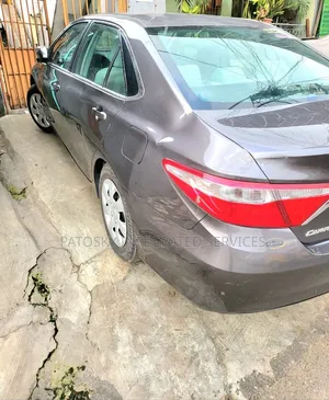 Toyota Camry 2016 Gray