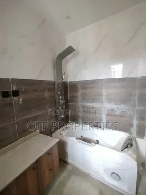 4bdrm Duplex in Jahi Main for rent