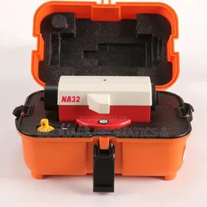 Leica Na32 Leveling Instrument