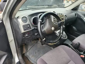 Toyota Matrix 2004 Silver